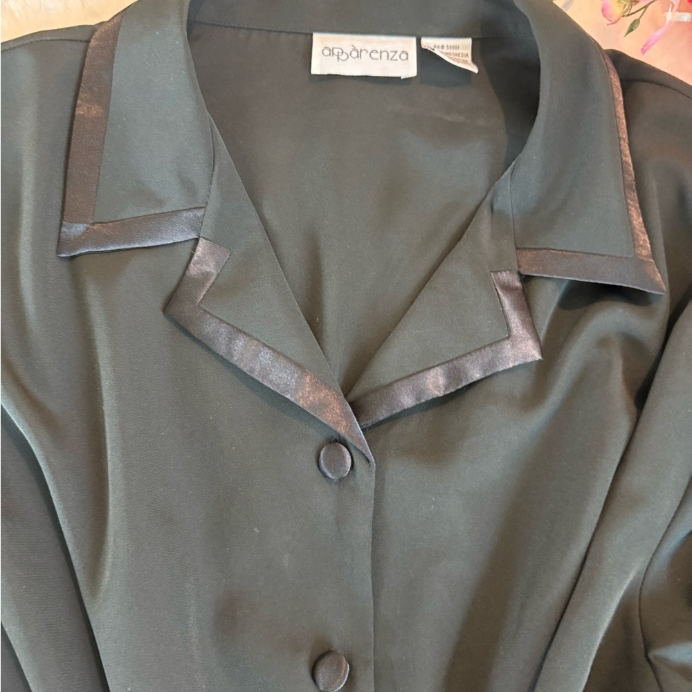 Apparenza Black Fitted Button Down Blouse - Picture 2 of 7